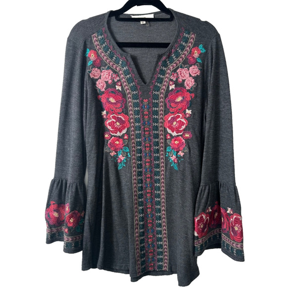 ANDREE BY UNIT Tops - Andree by Unit Top Womens S Floral Embroidered Boho Bell Sleeve Tunic Shirt D50